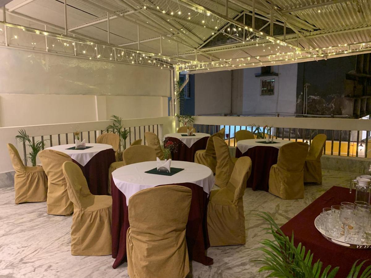Saluja Hotel