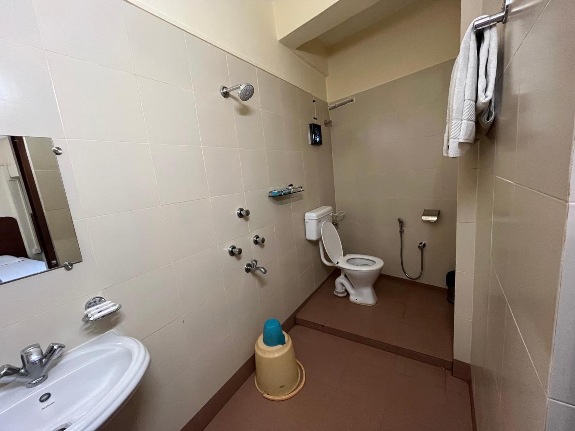 Hotel Saluja
